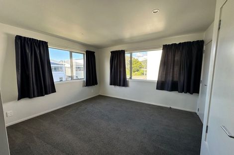 Photo of property in 30 Barber Grove, Moera, Lower Hutt, 5010