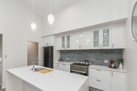 Photo of property in 52 George Street, Riverhead, 0820