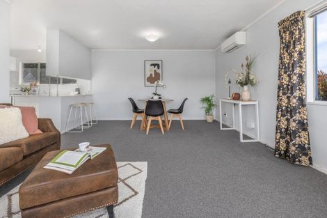 Photo of property in 5a Jerome Way, Crofton Downs, Wellington, 6035