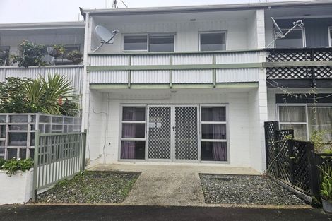 Photo of property in 2/5 Second Avenue, Avenues, Whangarei, 0110
