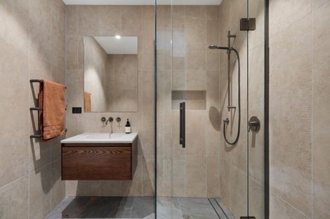 Photo of property in 136 Rosie Way, Glenorchy, 9372