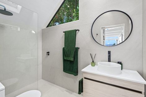 Photo of property in 1184 Sandspit Road, Sandspit, Warkworth, 0982