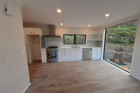 Photo of property in 31 Percy Dyett Drive, Karori, Wellington, 6012
