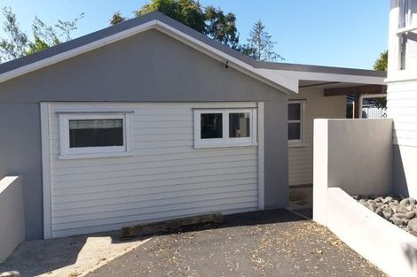 Photo of property in 81 Lauderdale Road, Birkdale, Auckland, 0626