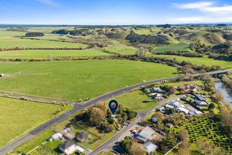 Photo of property in 33 Whangaehu Village Road, Whangaehu, Wanganui, 4581