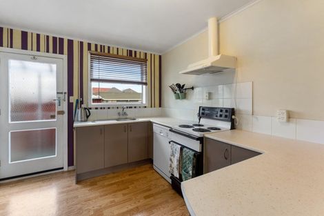 Photo of property in 2/28 Lyndon Street, Riccarton, Christchurch, 8041