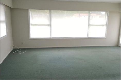 Photo of property in 24 Ocean View Road, Hatfields Beach, Orewa, 0931