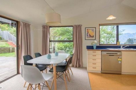 Photo of property in 9a Dart Place, Fernhill, Queenstown, 9300
