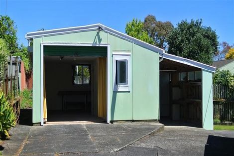 Photo of property in 26 Harrington Road, Henderson, Auckland, 0610