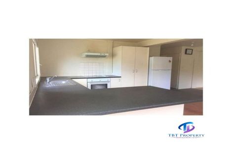 Photo of property in 3/240 Pakuranga Road, Pakuranga Heights, Auckland, 2010