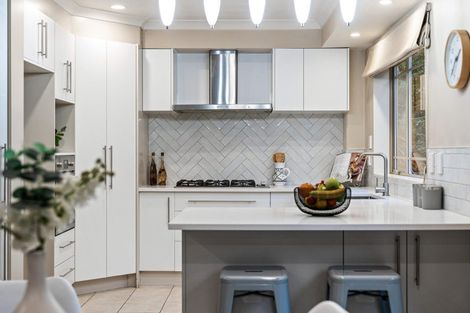 Photo of property in 77c Colwill Road, Massey, Auckland, 0614