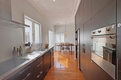 Photo of property in 43 Balmain Road, Birkenhead, Auckland, 0626