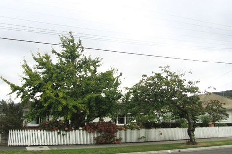 Photo of property in 19 Charles Street, Clouston Park, Upper Hutt, 5018