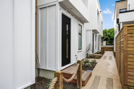 Photo of property in 11/10 Pascoe Avenue, Paremata, Porirua, 5026