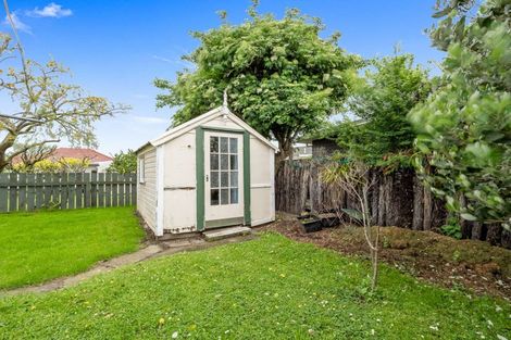 Photo of property in 8 Chelwood Street, Takaro, Palmerston North, 4412