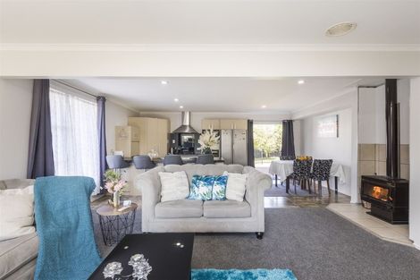 Photo of property in 14 Lewis Place, Highbury, Palmerston North, 4412