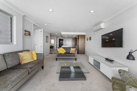 Photo of property in 10/225 Lake Terrace, Waipahihi, Taupo, 3330