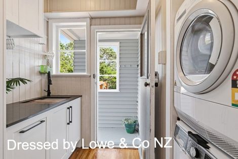 Photo of property in 16 Rodney Street, Northland, Wellington, 6012