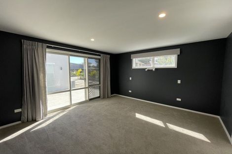 Photo of property in 37 Pohutukawa Drive, Eskdale, Napier, 4182