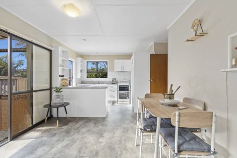 Photo of property in 6 Hughson Street, Waitara, 4320