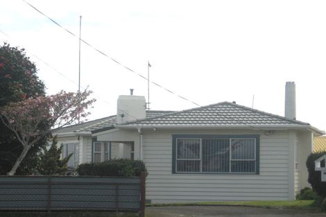 Photo of property in 17 Mount View Place, Spotswood, New Plymouth, 4310