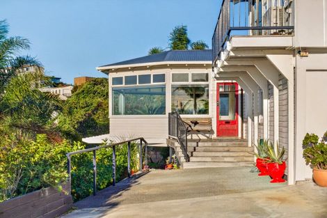 Photo of property in 40 Hospital Terrace, Hospital Hill, Napier, 4110