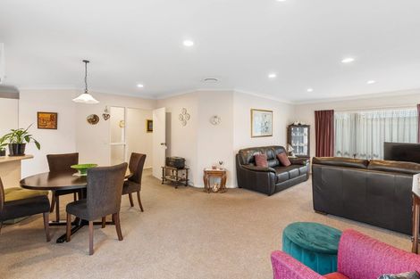 Photo of property in 2/16 Travers Place, Northpark, Auckland, 2013