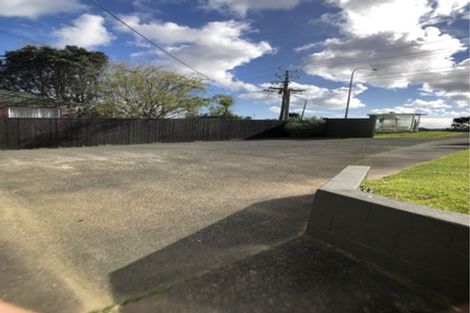 Photo of property in 787 East Coast Road, Northcross, Auckland, 0630