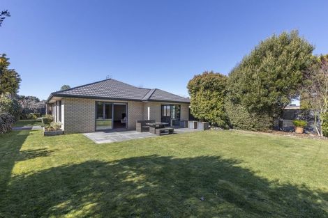 Photo of property in 6 Zuppicich Lane, Woodend, 7610