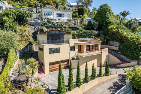 Photo of property in 4 Karaka Road, Bluff Hill, Napier, 4110