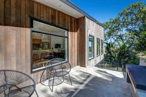 Photo of property in 167 Motutara Road, Muriwai, Waimauku, 0881