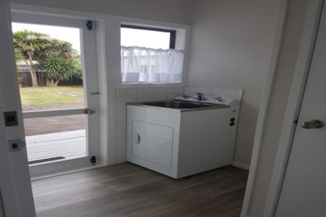 Photo of property in 1/39 Kelvin Road, Papakura, 2110