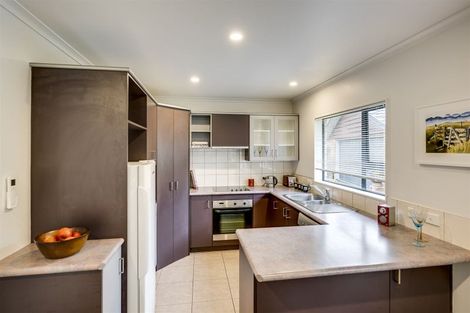 Photo of property in Parkvale Estate, 7/7 Howard Street, Parkvale, Hastings, 4122