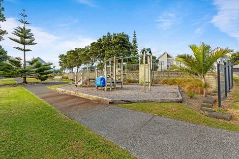 Photo of property in 26 Cape Cod Drive, Gulf Harbour, Whangaparaoa, 0930