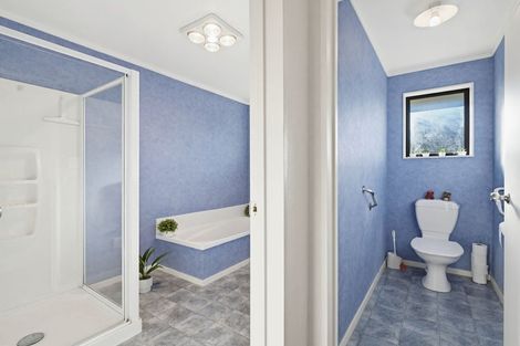 Photo of property in 47 Meridian Grove, Kelvin Grove, Palmerston North, 4414