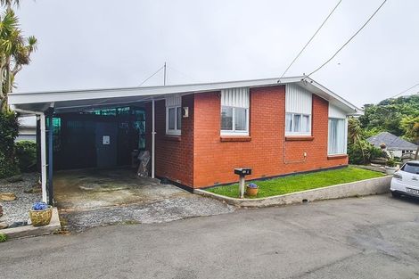 Photo of property in 4 Hallewell Crescent, Johnsonville, Wellington, 6037