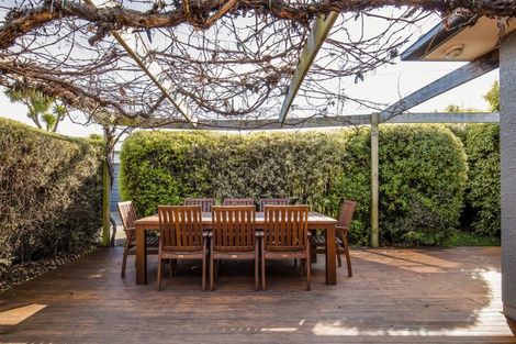 Photo of property in 35 Evesham Crescent, Spreydon, Christchurch, 8024