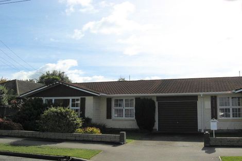 Photo of property in 2a Wentworth Street, Ilam, Christchurch, 8041