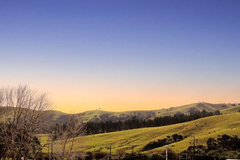 Photo of property in 4 Kanono Way, Helensville, 0800