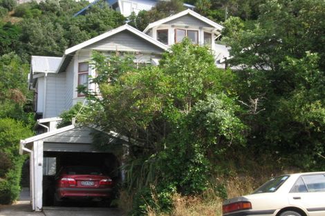 Photo of property in 10 Severn Street, Island Bay, Wellington, 6023