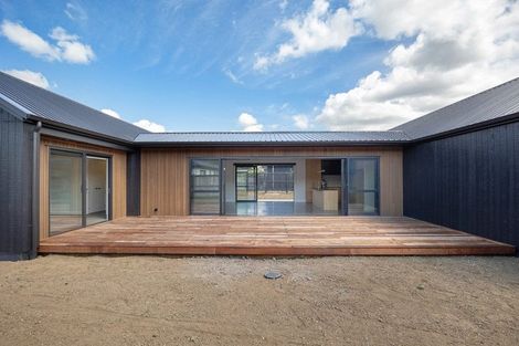 Photo of property in 23 Robert Might Road, Kumeu, 0810