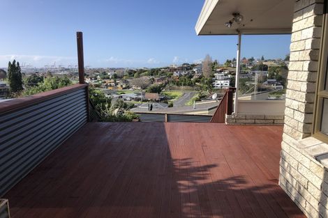 Photo of property in 66a Hinewa Road, Otumoetai, Tauranga, 3110