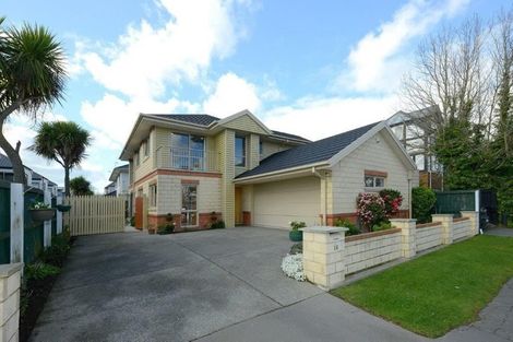Photo of property in 16 Mona Vale Avenue, Riccarton, Christchurch, 8011