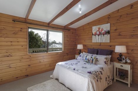 Photo of property in 16 Riverview Road, New Lynn, Auckland, 0600
