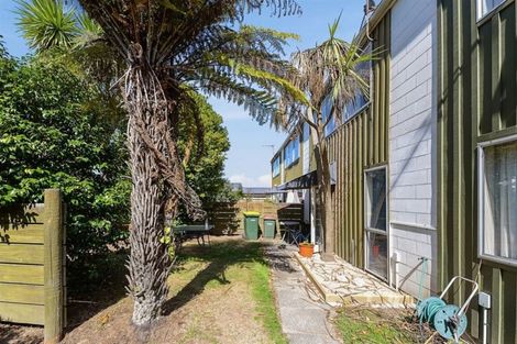 Photo of property in 100unit Lake Road, Koutu, Rotorua, 3010
