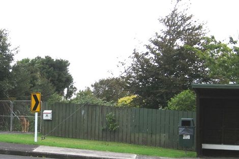 Photo of property in 96 Colwill Road, Massey, Auckland, 0614