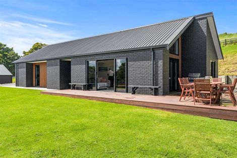 Photo of property in 59 Jounneaux Road, Te Kamo, Kamo, 0185