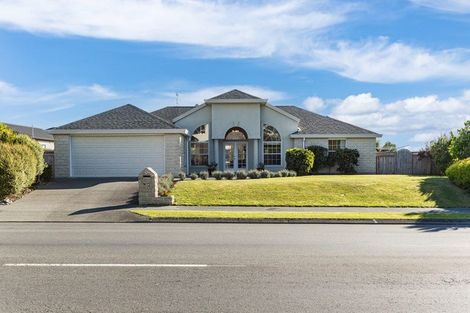 Photo of property in 84 Navigation Drive, Whitby, Porirua, 5024