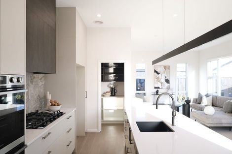 Photo of property in 102 Freedom Drive, Kelvin Grove, Palmerston North, 4470