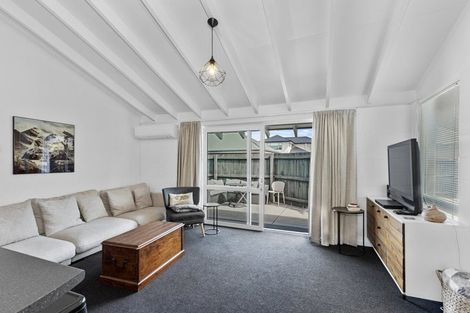 Photo of property in 2/23 Blighs Road, Strowan, Christchurch, 8052